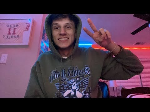 ASMR// Fast and Aggressive Ramble w/ mouth sounds, hand sounds, and visuals