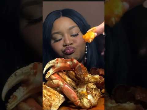 My fave! #asmr #mukbang #foryou #eatingshow #nailsounds