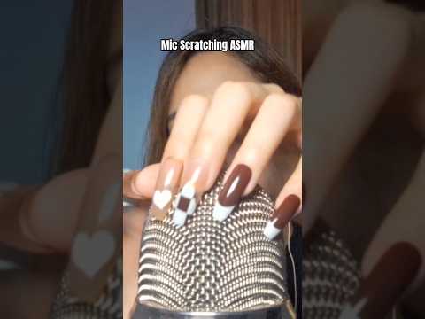 showing off my new press on nails