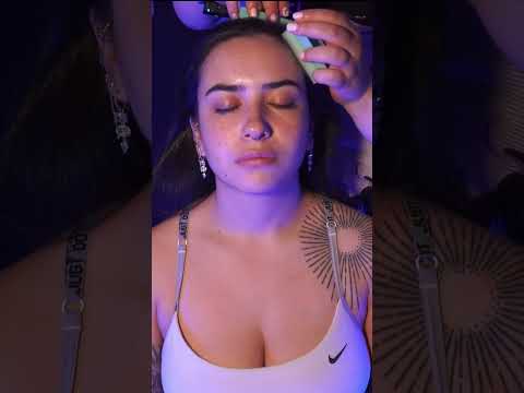 ASMR ITA - Tocchi leggeri sul viso #realpersonasmr