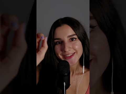 ASMR Gum Chewing Sounds ✨️ #asmrshorts  #asmrgumchewing #asmrchewingsounds #tinglysounds
