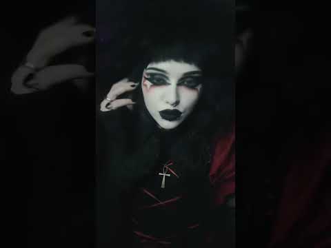 🧛‍♀️🩸🥀 #goth #gothic #gothgirl #makeuplook #ootd