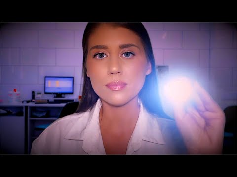 ASMR | Medical Examination (Italian Accent) 🇮🇹 Flashlight Visual Tests