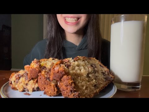 FRESH BAKED CHOCOLATE CHIP BANANA BREAD ASMR EATING 