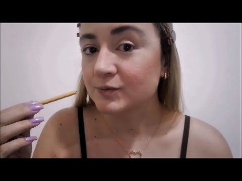 ASMR: ME MAQUIANDO, COMENDO E CONVERSANDO