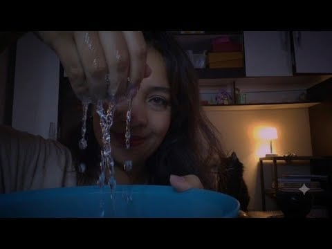 ASMR Salão de massagem e penteado: toalha quente, massagem nos ombros e pescoço, escovação de cabelo