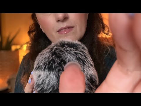 ASMR Massaggio antistress Viso e Collo 😴 face touching, mouth sounds, mic scratching 🎙Close whisper