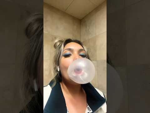 BUBBLE GUM ASMR | popping bubbles at the gym