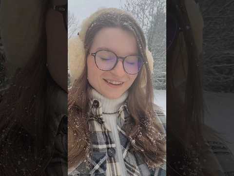 Winter Wonderland ASMR 🥰❄️ #asmr #tingles #relaxingtriggers #asmrtriggers #relax #snow