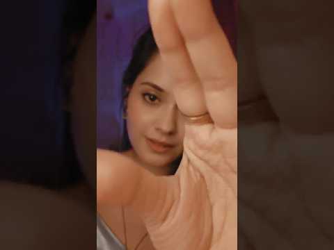 आपके और आपके फोन के बीच के कनेक्शन को ही काट देती हूँ, atleast तब आप सो जाओगे! #sleepasmr