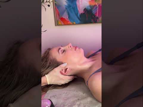 Asmr chiro exam #asmr #asmrsounds #asmrvideo #relaxing #relax #satisfying #satisfyingvideo #tingles