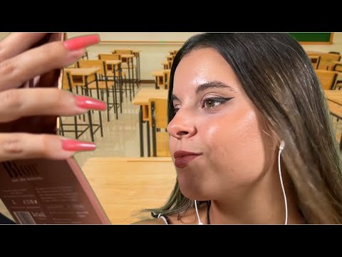 ASMR Amiga tóxica te maquilla en clase *fast & aggressive* 😏