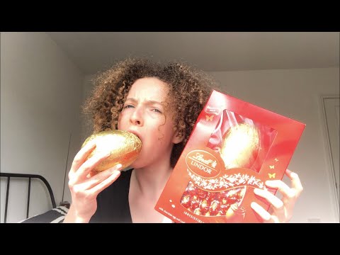 ASMR | Eating My Lindor Lint Chocolate Easter Egg 🐣🍫