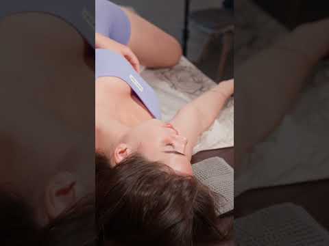 Deep tissue back massage and chiropractic adjustment for Lisa #backmassage