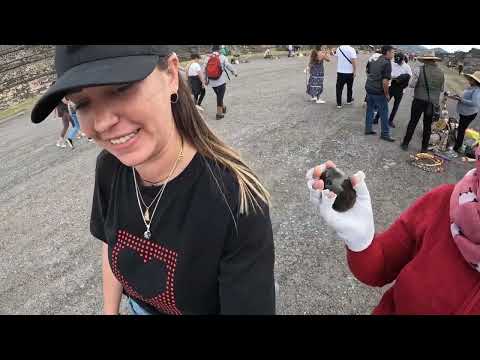 Comprando piedras para masajes en Teotihuacán: huevos para masaje vagin4L 🇲🇽