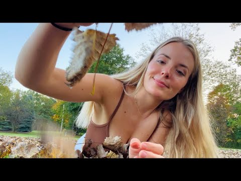 ASMR In Nature| Crumpling leaves 🍁