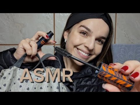 ASMR te maquiando com sons de boca sons de maquiagem