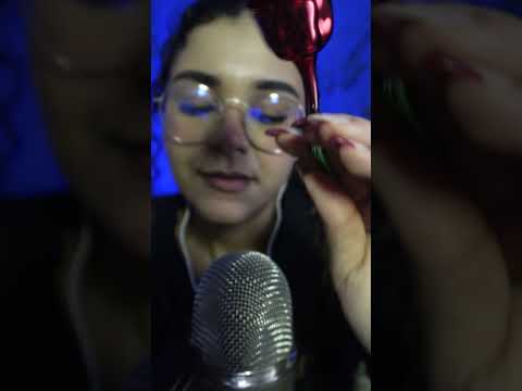 ASMR- Inaudível com pincel na tela