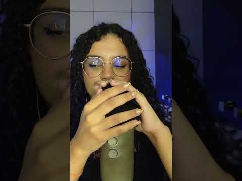 ASMR Fita no microfone