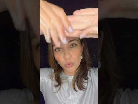 ASMR em 1 minuto: 🫧posso lavar seu cabelo? 🫧 #asmr #relax #tingles #asmrbrasil #watersounds