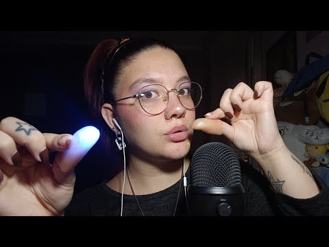 BEST FINGER LIGHTS & MOUTH SOUNDS for AMAZING TINGLES (Plucking Negative Energy) 😴💜 | ASMR ITA