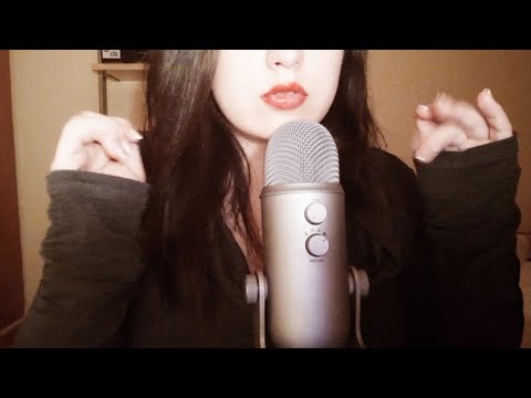 ASMR Random✨(touching face, kisses, scratching, whispering etc)