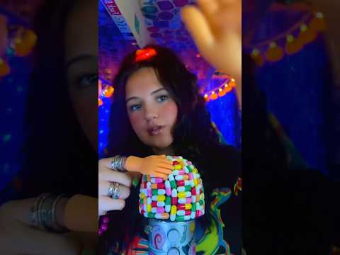 Tiny hands ASMR ✋🏼🤚🏼