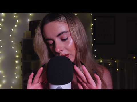 ASMR foam scratching to quiet your mind ☁️💗🎧