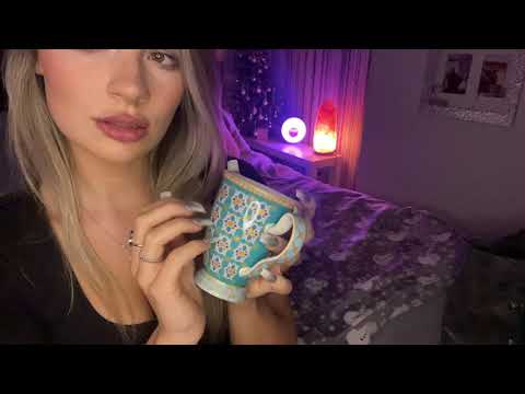 Asmr tapping random Christmas presents ✨