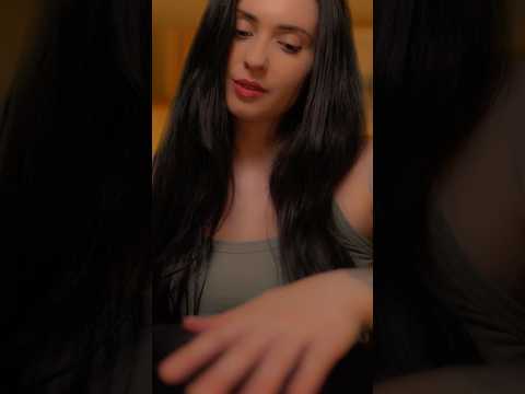 Cuidando de ti en tu camita🤩 #asmr #asmrsounds #asmrvideo #relax #love #shorts