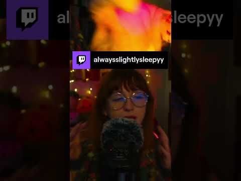 don't go on my desk that's not where you go! #alwaysslightlysleepy #asmr