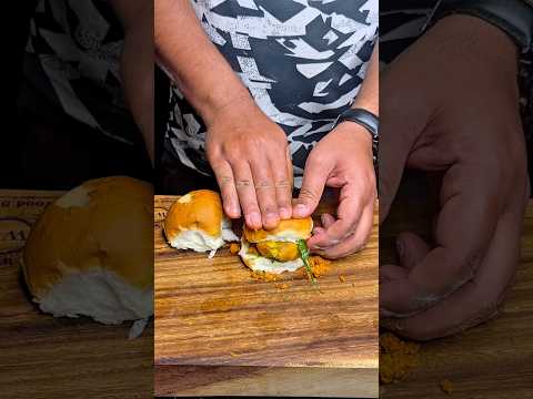 Vada Pav with special Chutney ASMRCooking #shorts #food #cooking #indianasmrworld #vadapav #asmr