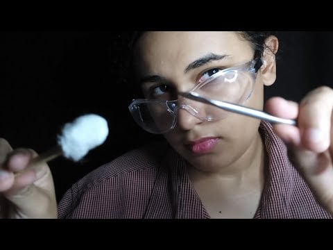 ASMR clinica clandestina removendo um tumor da sua testa
