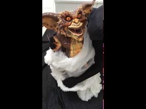 [ ASMR ] discover a brown Gremlin and using an orgasmatron