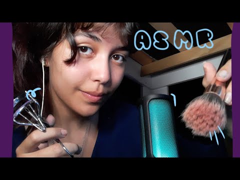 ASMR - fazendo maquiagem em você!!