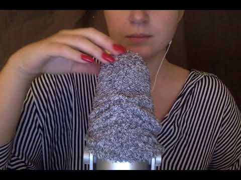 ASMR - SOCK ON MIC, whisper, scratching, tapping