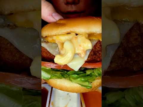 MAC AND CHEESE STUFFED CHICKEN SANDWICH #asmr #chicken #mukbang