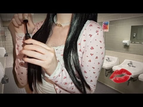 ASMR | Doing Your Make Up in the School Bathroom.