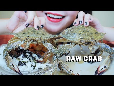 ASMR SOY SAUCE MARINATED RAW CRAB GANJANG GEJANG 간장게장 EATING SOUNDS | LINH-ASMR