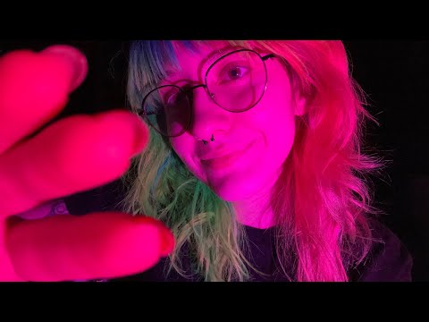 Hand movement and whispering to relax you 💖 asmr 