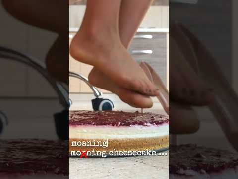 Pea's Nylon Feet vs. Mr. Cheesecake! Oddly Satisfying Food Crushing! ASMR