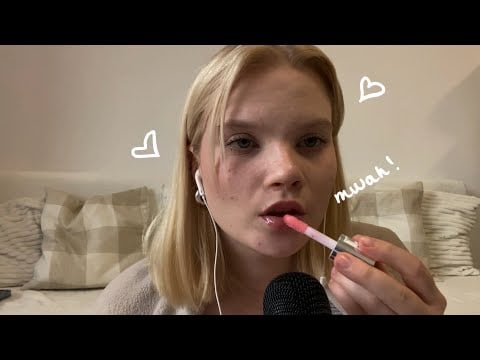 ASMR lipgloss application | kisses, mouth sounds & chewing gum