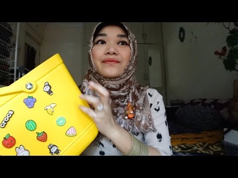 ASMR soft spoken - mom’s reading your comments while tapping (Indonesian & English a bit)