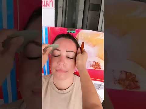 Masaje de cara con #guasha 💆🏼‍♀️ #guashafacial #massage #asmr #shorts