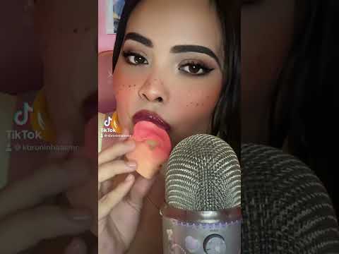 Asmr comendo sua orelha