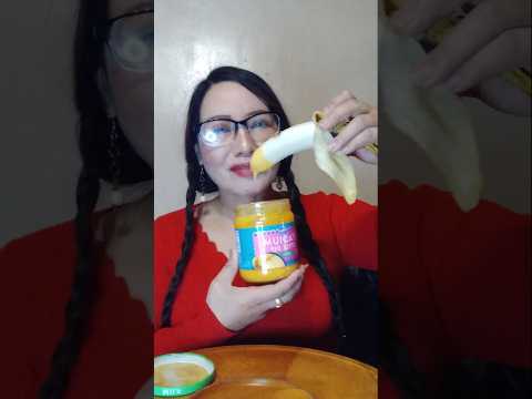 BANANA WITH CHEESE DIP#viral #food #shortsfeed #mukbang #everyone #eating #banana #cheesedip #asmr