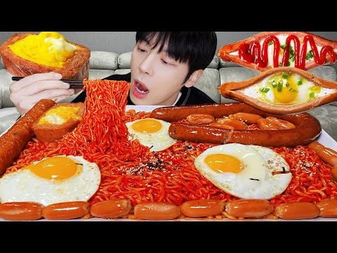 ASMR MUKBANG | 직접 만든 불닭볶음면 소세지 먹방 & 레시피 FRIED SAUSAGES AND FIRE NOODLES EATING