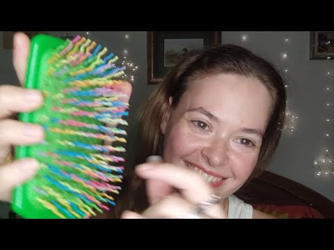 Asmr brushing my hair, different hair brushes!!!(whispering, tapping, scratching, brushing)