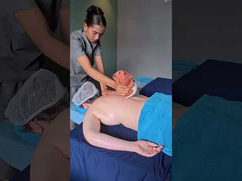 ¿Te harías un masaje con hierbas aromáticas? #relax #massage #hierbasaromaticas #relajacion