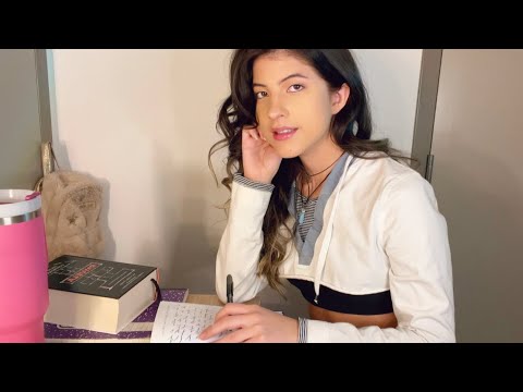 Asmr | La chica a tu lado en clase te coquetea 💘